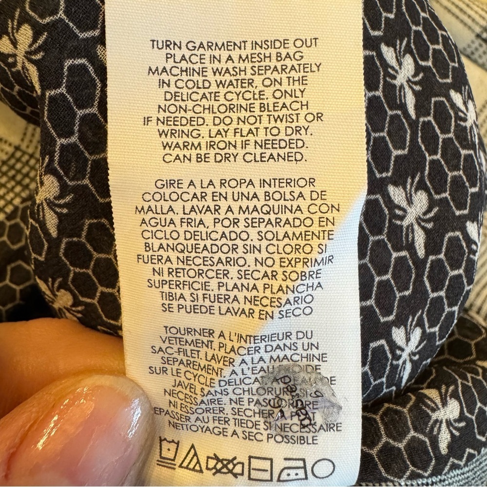 CAbi Valentina Plaid Blazer - Picture 10 of 11